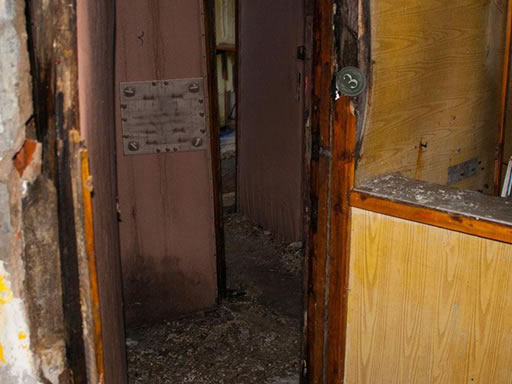 Ghost Town Escape 4 – Mirrored Dimension - free online Browser game